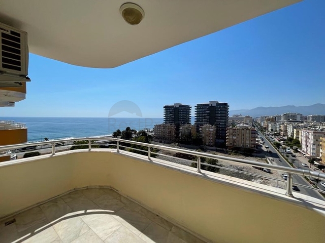 اطلالة بحر مباشرة -دوبلكس 4 غرف وصالة -في مهموتلار / الانيا 