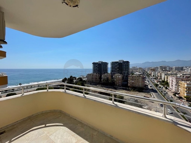 اطلالة بحر مباشرة -دوبلكس 4 غرف وصالة -في مهموتلار / الانيا 