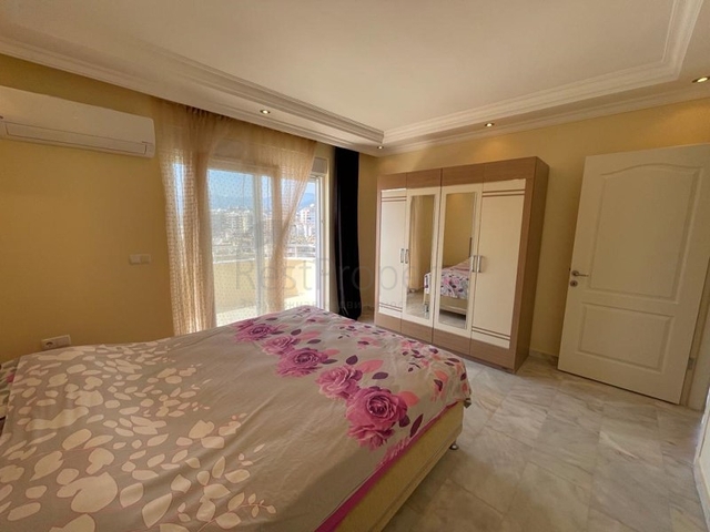 اطلالة بحر مباشرة -دوبلكس 4 غرف وصالة -في مهموتلار / الانيا 