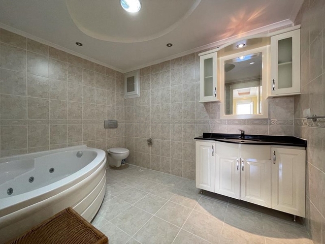 اطلالة بحر مباشرة -دوبلكس 4 غرف وصالة -في مهموتلار / الانيا 