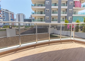 شقة غرفة وصالة -مفروشة -في مهموتلار / الانيا 