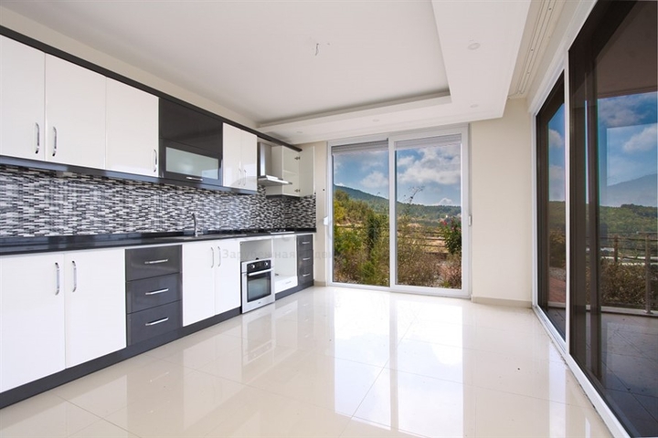 فيلا مستقلة -اطلالة بحر - مسبح خاص - في كارجي جاك / الانيا 