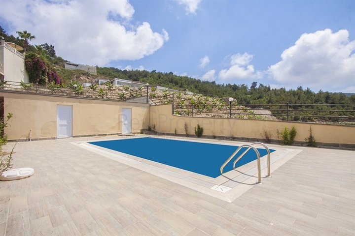 فيلا مستقلة -اطلالة بحر - مسبح خاص - في كارجي جاك / الانيا 