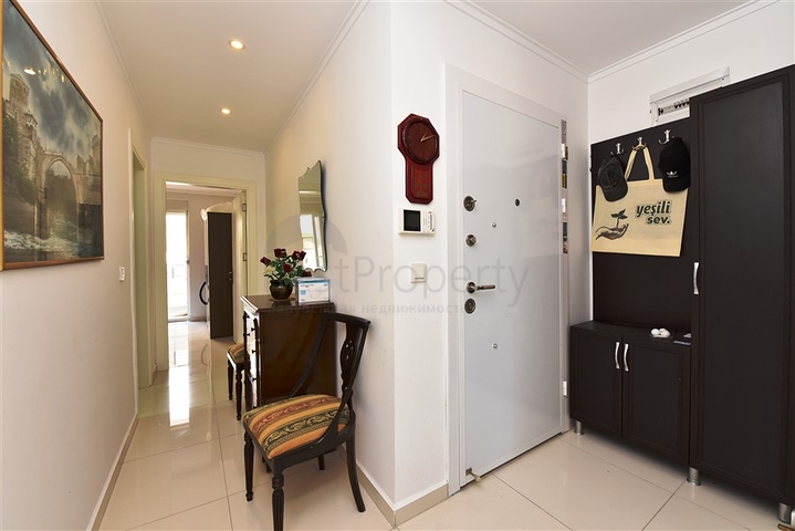 قريبة  من شاطئ كليوباترا - شقة 2 غرفة وصالة -في مركز الانيا 