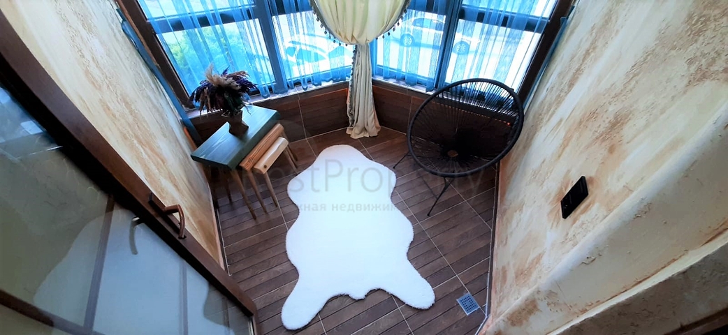 قريبة من البحر والخدمات -شقة مفروشة من تصميم 1+1 - في مهموتلار / الانيا 