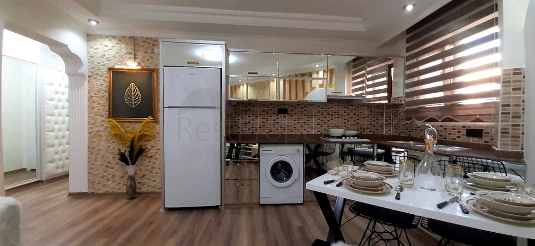 قريبة من البحر والخدمات -شقة مفروشة من تصميم 1+1 - في مهموتلار / الانيا 