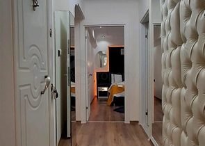 قريبة من البحر والخدمات -شقة مفروشة من تصميم 1+1 - في مهموتلار / الانيا 