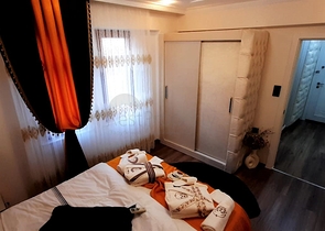 قريبة من البحر والخدمات -شقة مفروشة من تصميم 1+1 - في مهموتلار / الانيا 