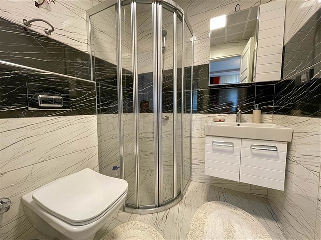 شقة غرفة وصالة  مفروشة بأناقة -ضمن مجمع سكني -في مهموتلار / الانيا 