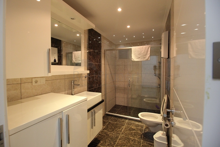 موقع مميز - شقة 1+1 - في مركز مدينة الانيا  