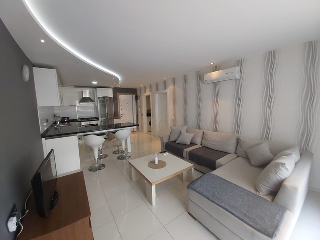 موقع مميز - شقة غرفة وصالة مفروشة -في مركز الانيا 