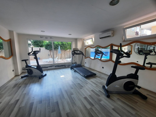 موقع مميز - شقة غرفة وصالة مفروشة -في مركز الانيا 