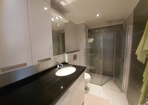 موقع مميز - شقة غرفة وصالة مفروشة -في مركز الانيا 