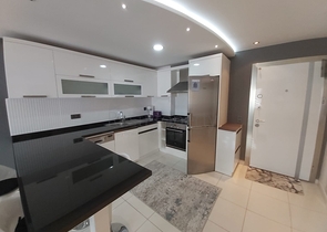 موقع مميز - شقة غرفة وصالة مفروشة -في مركز الانيا 