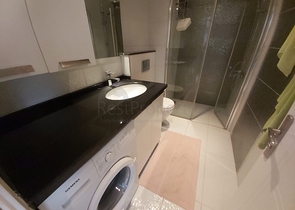 موقع مميز - شقة غرفة وصالة مفروشة -في مركز الانيا 