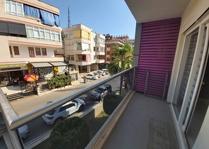 موقع مميز - شقة غرفة وصالة مفروشة -في مركز الانيا 