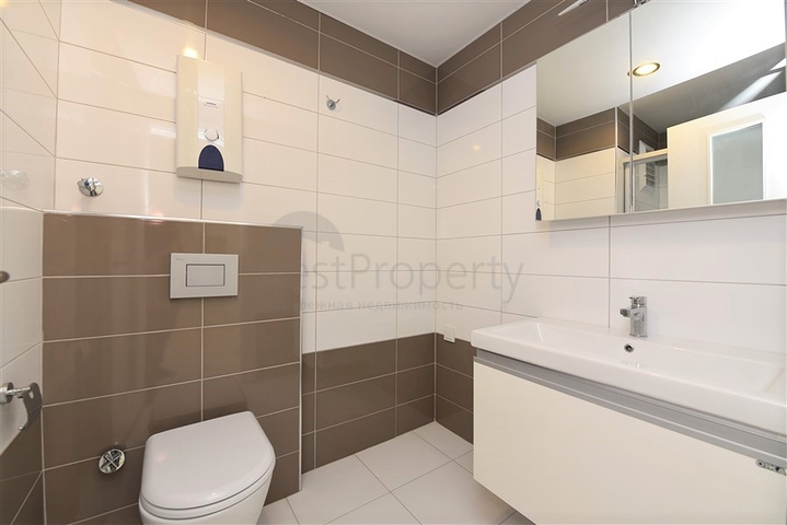 مجمع بخدمات 5 نجوم - غرفة وصالة - في افسلار / الانيا 