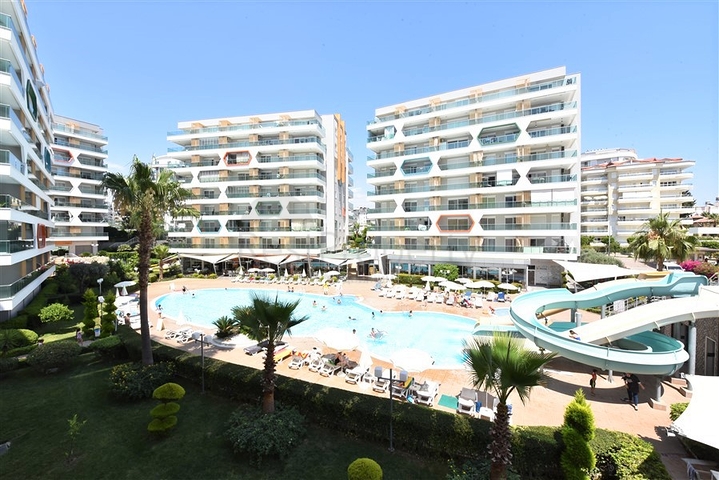 مجمع بخدمات 5 نجوم - غرفة وصالة - في افسلار / الانيا 