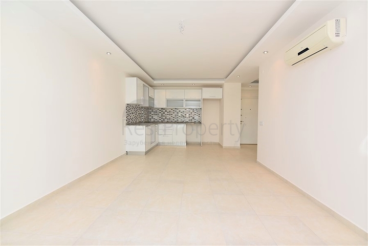 مجمع بخدمات 5 نجوم - غرفة وصالة - في افسلار / الانيا 