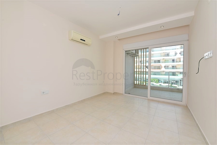 مجمع بخدمات 5 نجوم - غرفة وصالة - في افسلار / الانيا 