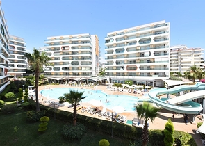 مجمع بخدمات 5 نجوم - غرفة وصالة - في افسلار / الانيا 