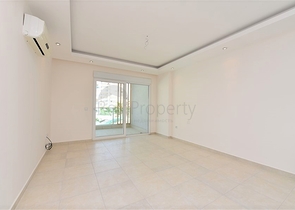 مجمع بخدمات 5 نجوم - غرفة وصالة - في افسلار / الانيا 