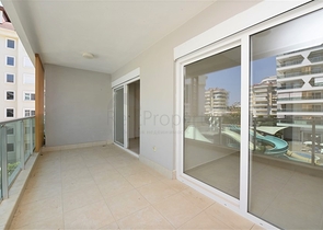 مجمع بخدمات 5 نجوم - غرفة وصالة - في افسلار / الانيا 