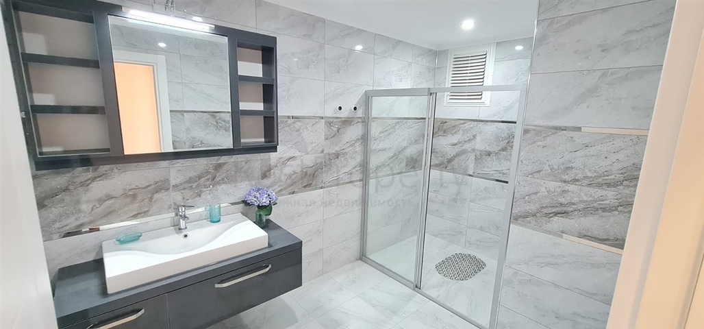 قريب من البحر والخدمات - شقة 2 غرفة وصالة - انيقة -في مهموتلار / الانيا 