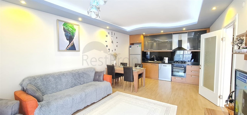 قريب من البحر والخدمات - شقة 2 غرفة وصالة - انيقة -في مهموتلار / الانيا 