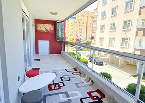 قريب من البحر والخدمات - شقة 2 غرفة وصالة - انيقة -في مهموتلار / الانيا 