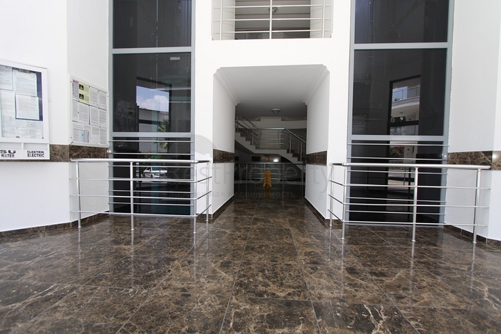 موقع ممتاز - بجانب مول الانيوم -شقة 2 غرفة وصالة  -في جيكجلي / الانيا 