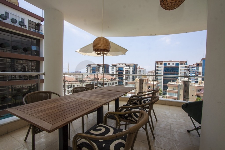 موقع ممتاز - بجانب مول الانيوم -شقة 2 غرفة وصالة  -في جيكجلي / الانيا 