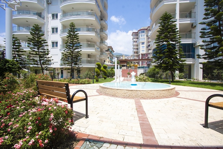 موقع ممتاز - بجانب مول الانيوم -شقة 2 غرفة وصالة  -في جيكجلي / الانيا 