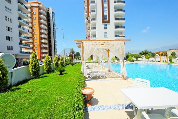 شقة غرفة وصالة -ضمن مجمع سكني - قريب من البحر والخدمات -في مهموتلار / الانيا 