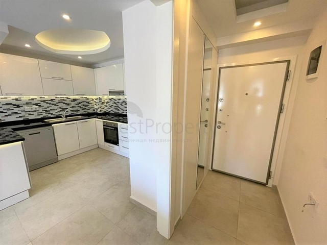 شقة غرفة وصالة -ضمن مجمع سكني - قريب من البحر والخدمات -في مهموتلار / الانيا 