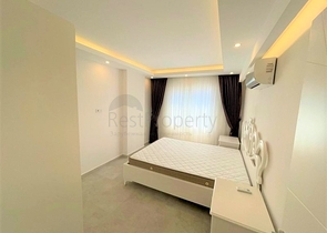 شقة غرفة وصالة -ضمن مجمع سكني - قريب من البحر والخدمات -في مهموتلار / الانيا 