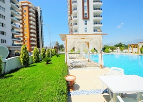 شقة غرفة وصالة -ضمن مجمع سكني - قريب من البحر والخدمات -في مهموتلار / الانيا 