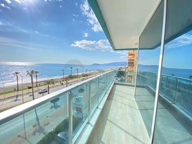 اطلالة بحر مباشرة -شقة ضمن مجمع فاخر على البخر مباشرة -في مهموتلار / الانيا 