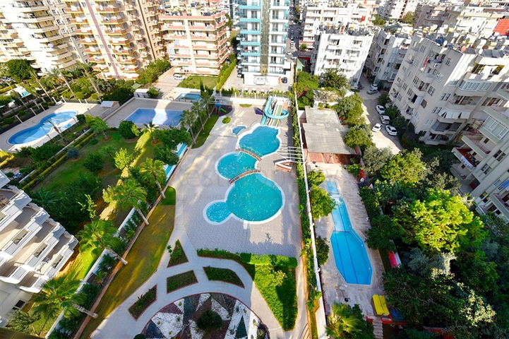 اطلالة بحر مباشرة -شقة ضمن مجمع فاخر على البخر مباشرة -في مهموتلار / الانيا 