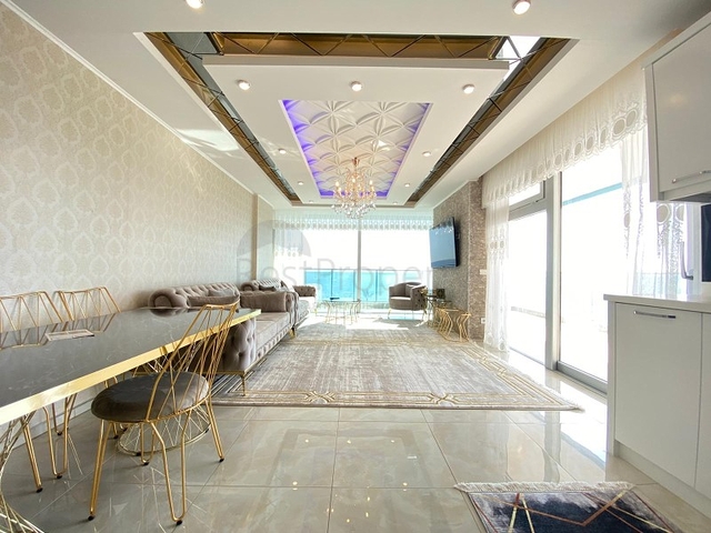 اطلالة بحر مباشرة -شقة ضمن مجمع فاخر على البخر مباشرة -في مهموتلار / الانيا 