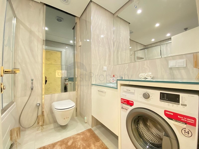 اطلالة بحر مباشرة -شقة ضمن مجمع فاخر على البخر مباشرة -في مهموتلار / الانيا 