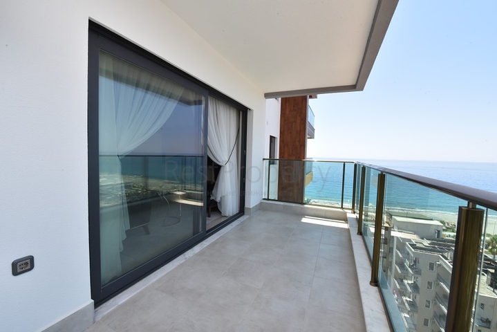 اطلالة بحر مباشرة - شقة 2 غرفة وصالة - مفروشة -في مهموتلار / الانيا 