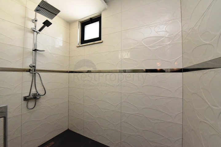 اطلالة بحر - مجمع فاخر -دوبلكس 3 غرف وصالة -في كارجي جاك / الانيا 