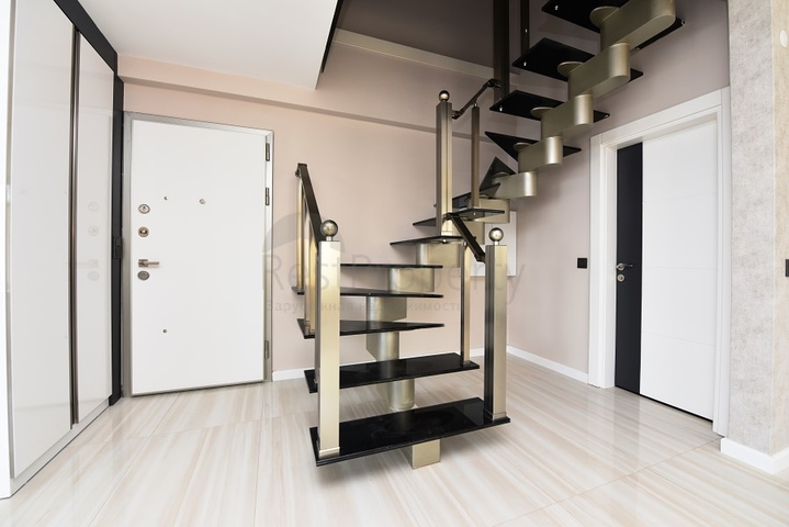 اطلالة بحر - مجمع فاخر -دوبلكس 3 غرف وصالة -في كارجي جاك / الانيا 