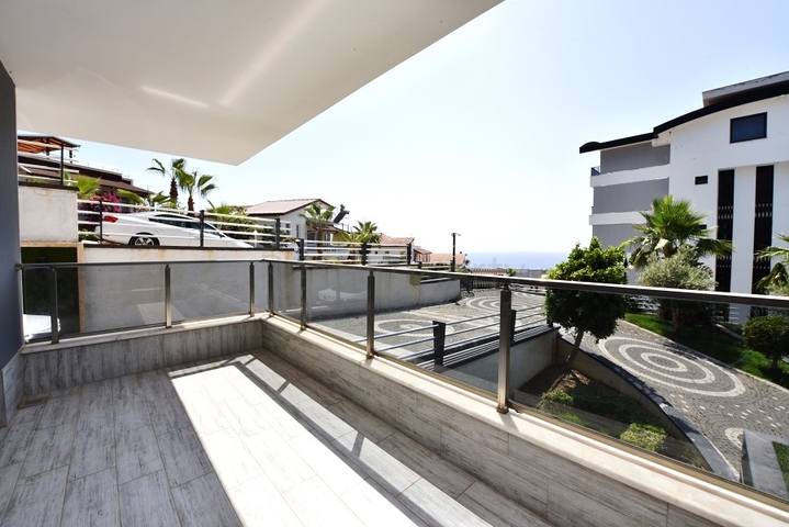 اطلالة بحر - مجمع فاخر -دوبلكس 3 غرف وصالة -في كارجي جاك / الانيا 