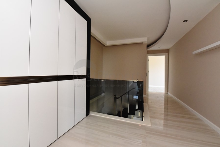 اطلالة بحر - مجمع فاخر -دوبلكس 3 غرف وصالة -في كارجي جاك / الانيا 