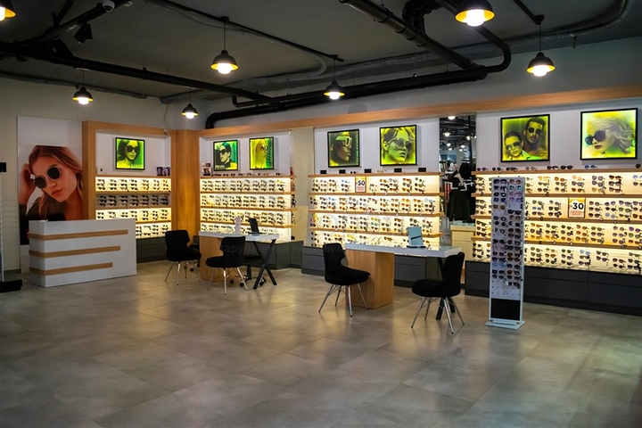 استثمر اموالك بشراء محل ضمن مول تجاري -في الانيا 