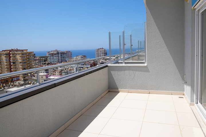 اطلالة بحر - دوبلكس 5 غرف وصالة -اثاث انيق -في مهموتلار / الانيا 