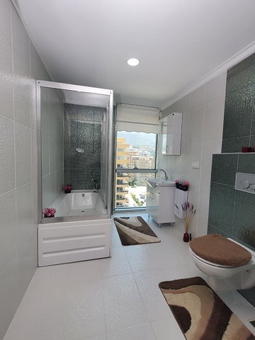 اطلالة بحر - دوبلكس 5 غرف وصالة -اثاث انيق -في مهموتلار / الانيا 