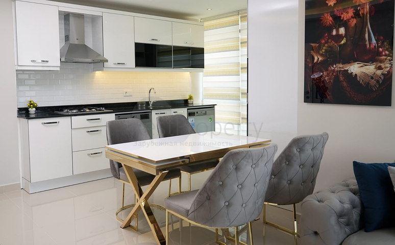 اطلالة بحر - دوبلكس 5 غرف وصالة -اثاث انيق -في مهموتلار / الانيا 